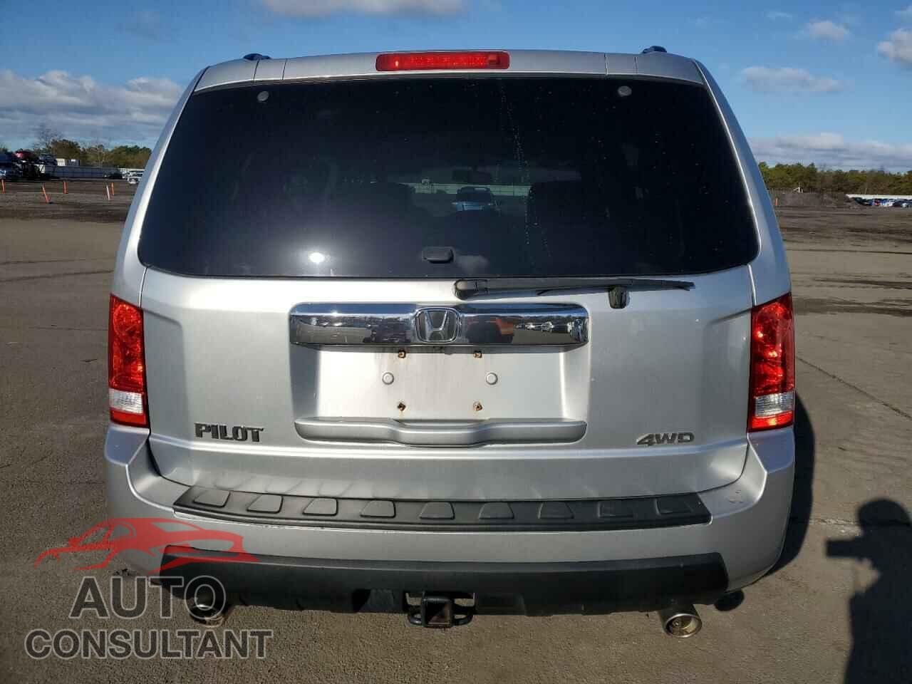 HONDA PILOT 2011 - 5FNYF4H77BB059304
