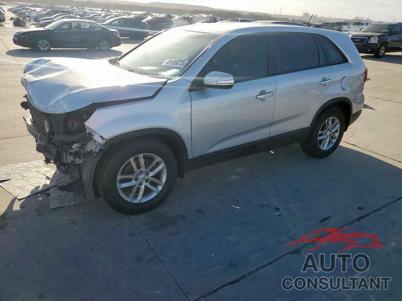 KIA SORENTO 2015 - 5XYKT3A61FG591592