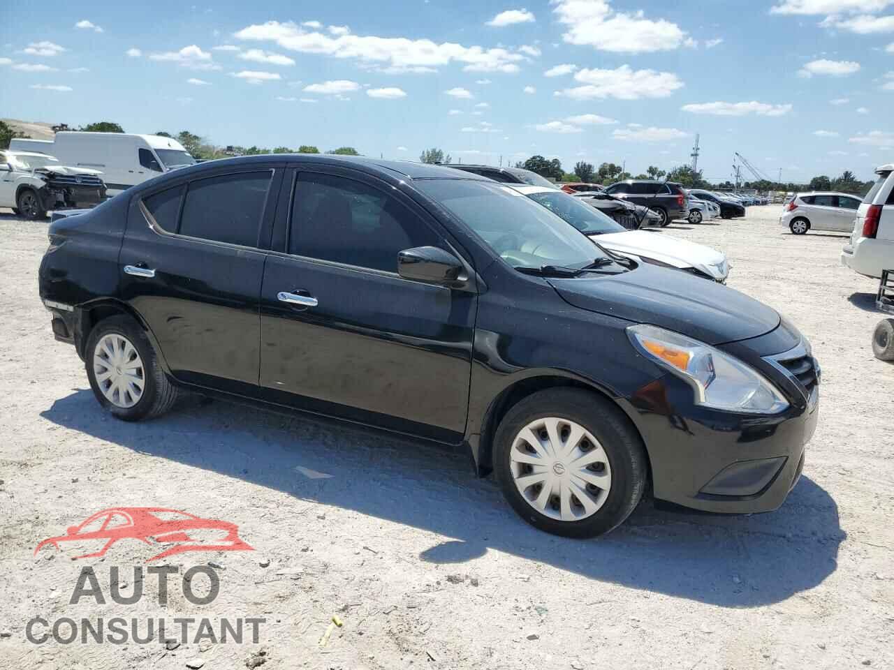 NISSAN VERSA 2017 - 3N1CN7AP8HL908393