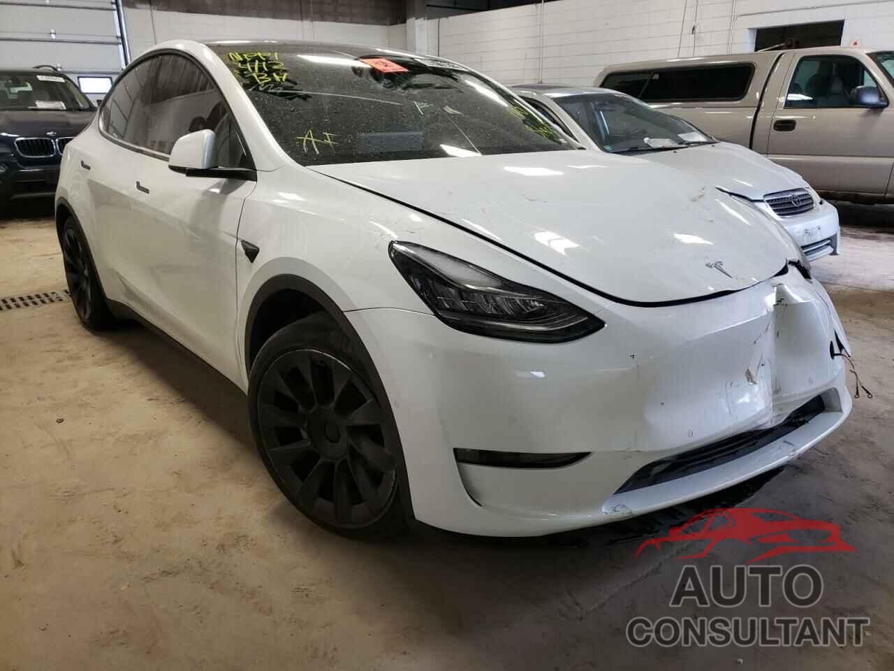 TESLA MODEL Y 2021 - 5YJYGDEEXMF079744