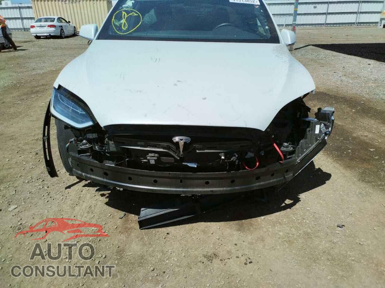 TESLA MODEL X 2018 - 5YJXCBE27JF115581