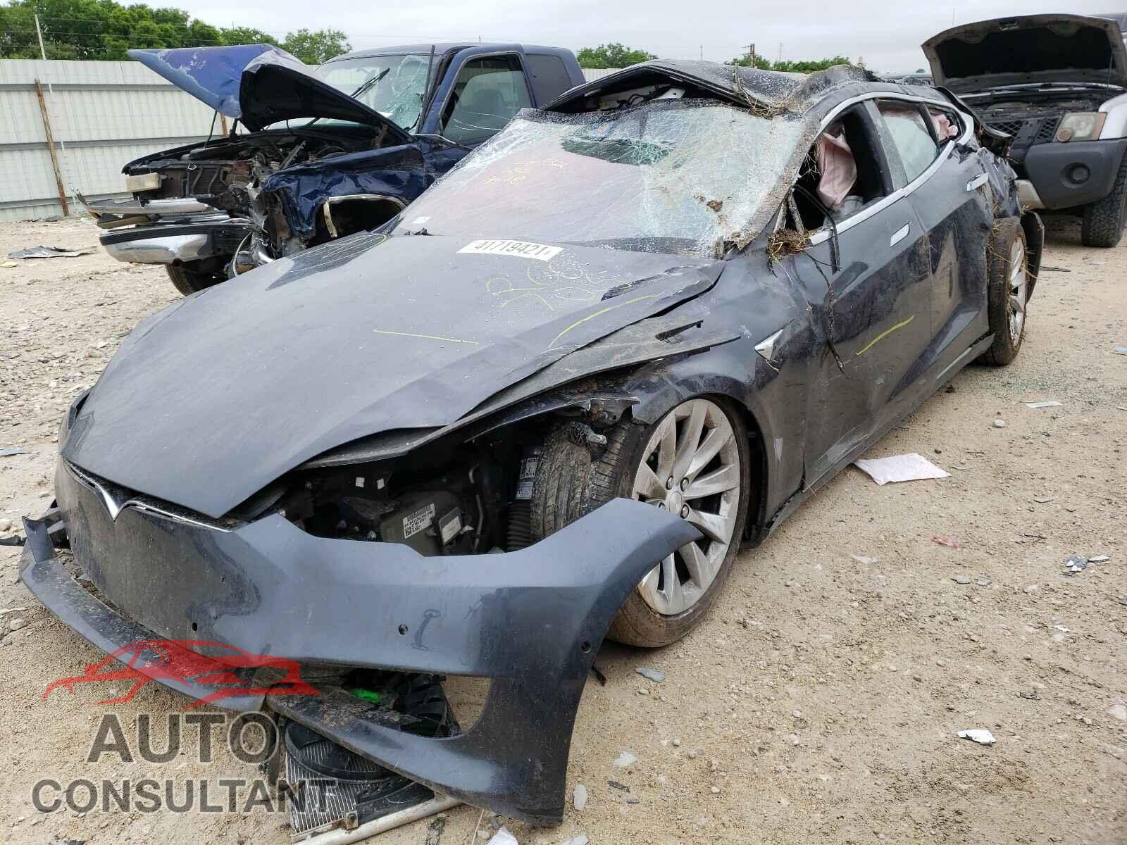 TESLA MODEL S 2018 - 5YJSA1E25JF266705
