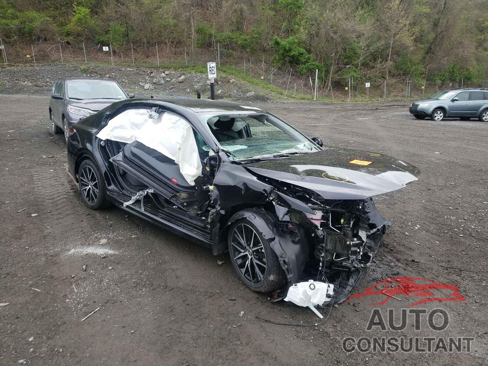 TOYOTA CAMRY 2021 - 4T1G11BK8MU027716