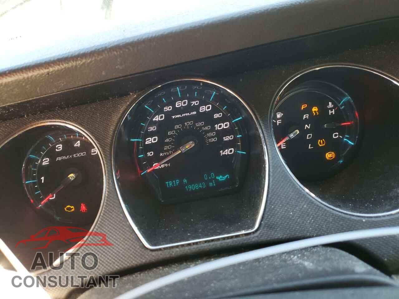 FORD TAURUS 2012 - 1FAHP2DW4CG121754