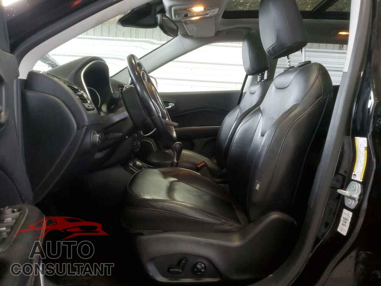 JEEP COMPASS 2018 - 3C4NJDCB2JT200261
