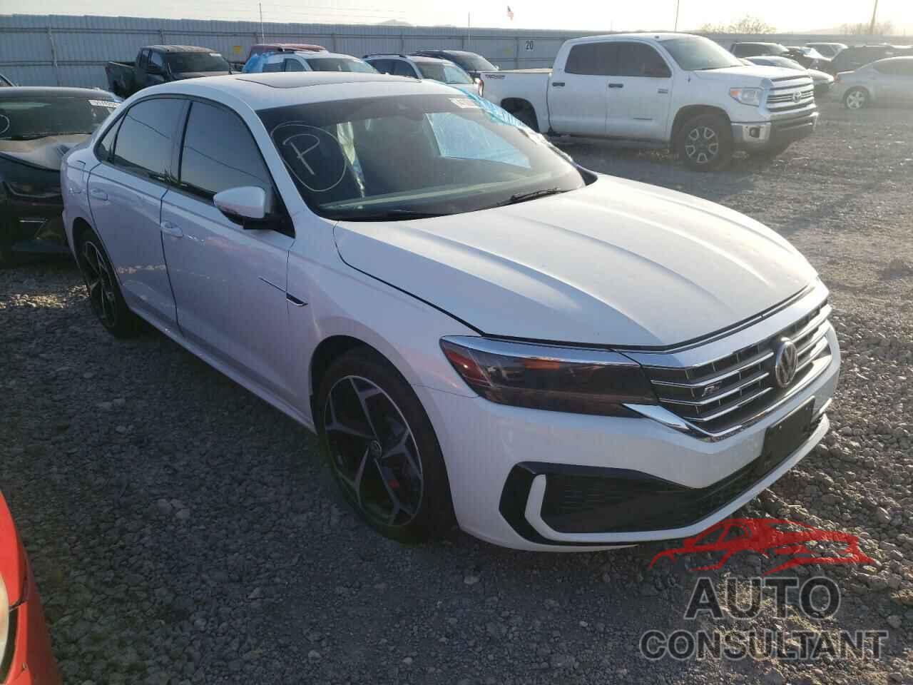 VOLKSWAGEN PASSAT 2022 - 1VWMA7A33NC005096