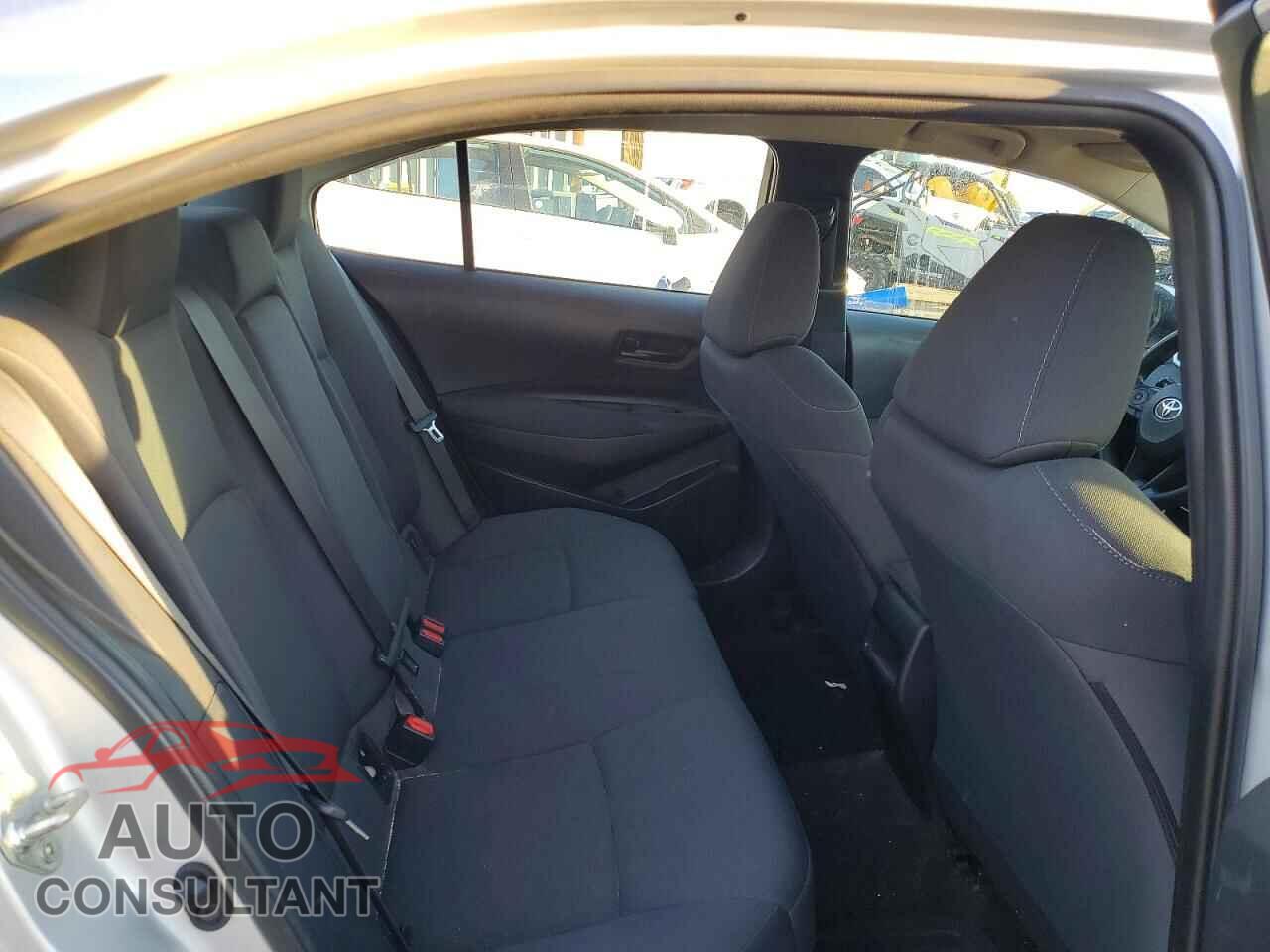 TOYOTA COROLLA 2022 - 5YFEPMAE2NP372276
