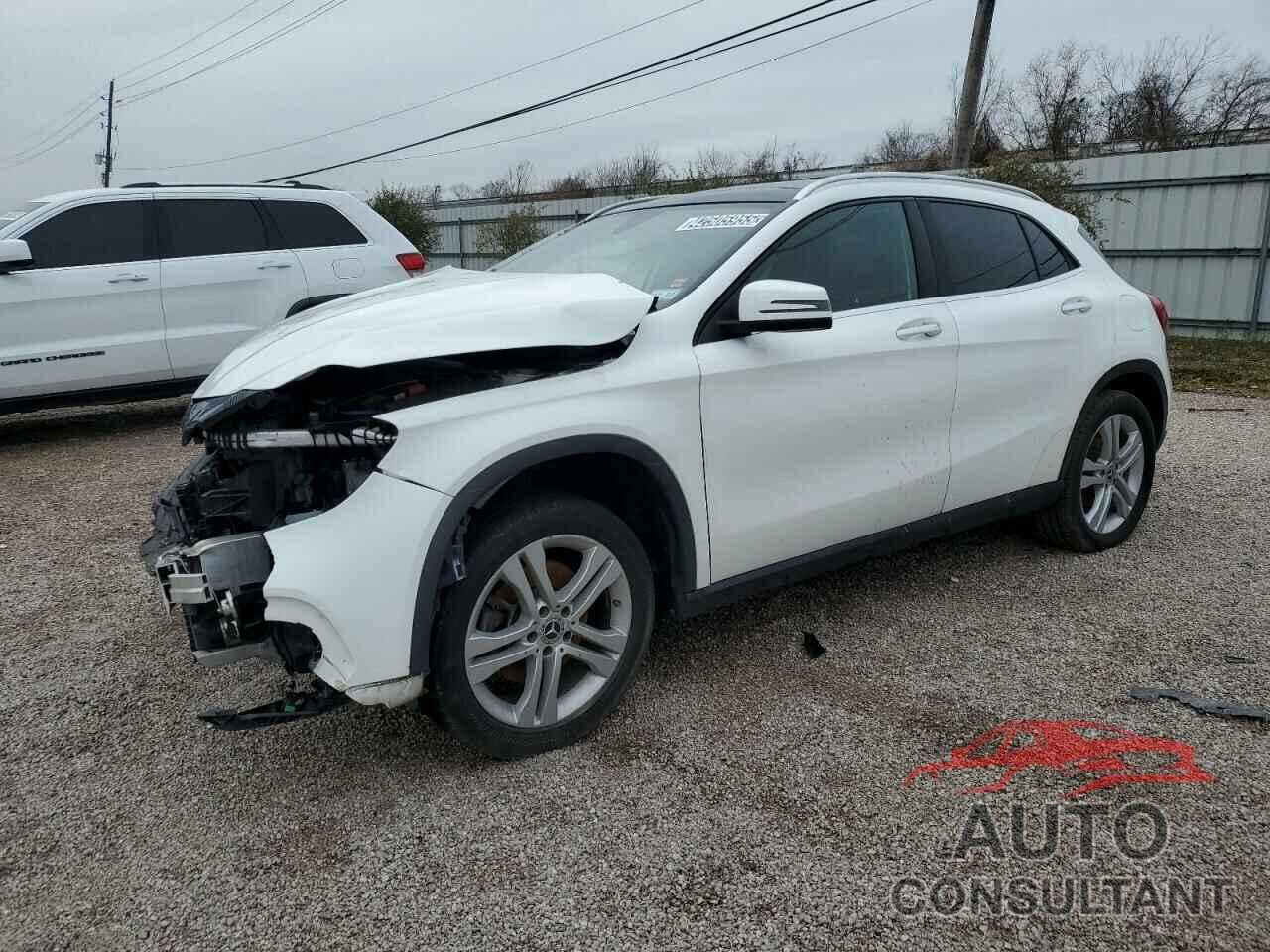 MERCEDES-BENZ GLA-CLASS 2019 - WDCTG4GB5KJ534044