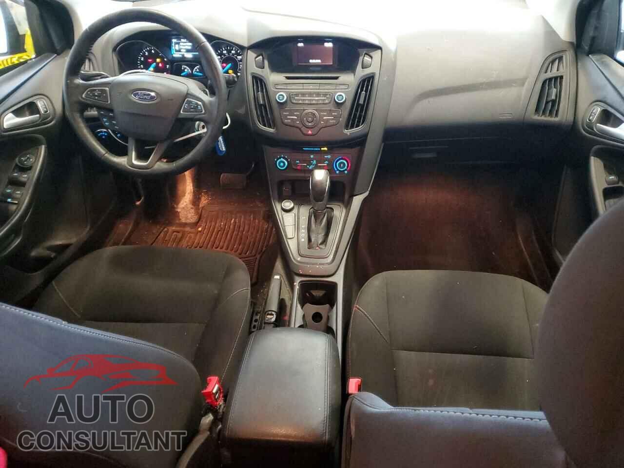 FORD FOCUS 2016 - 1FADP3K28GL369569