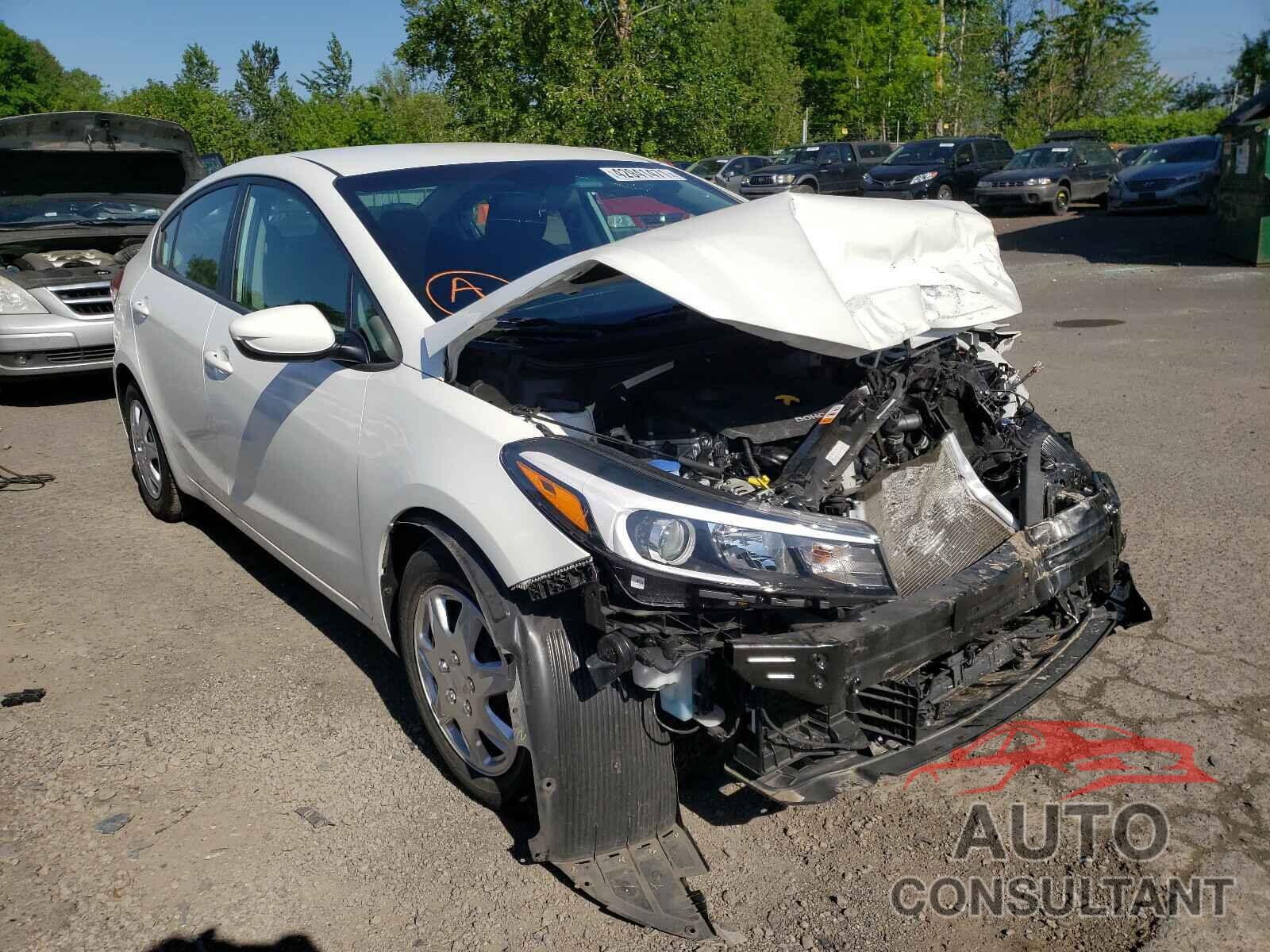 KIA FORTE 2018 - 3KPFK4A73JE245763