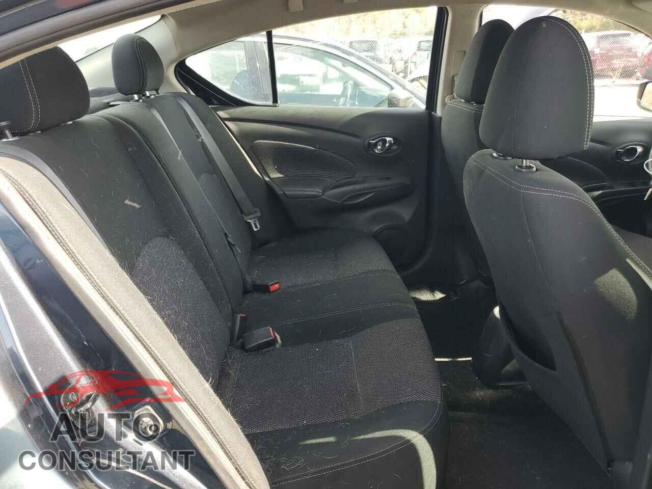 NISSAN VERSA 2017 - 3N1CN7AP3HL842819