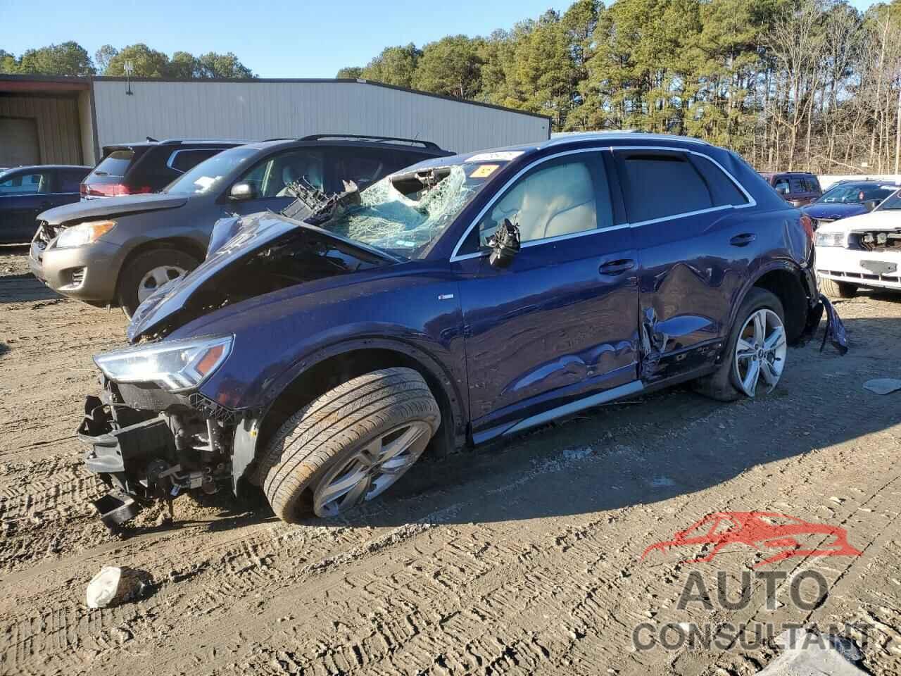 AUDI Q3 2021 - WA1EECF32M1019069