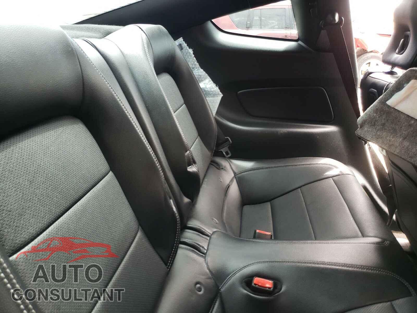 FORD MUSTANG 2017 - 1FA6P8TH0H5301359