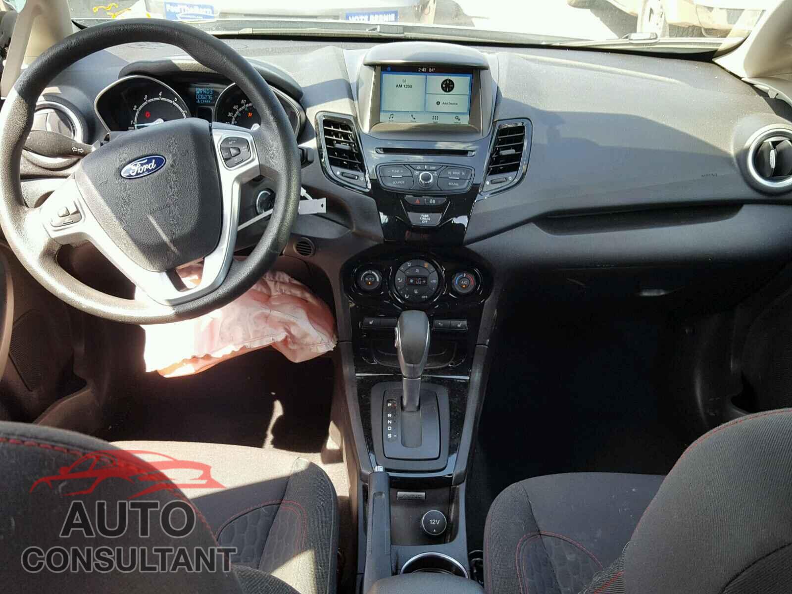 FORD FIESTA SE 2017 - 3FADP4EJ4HM142811