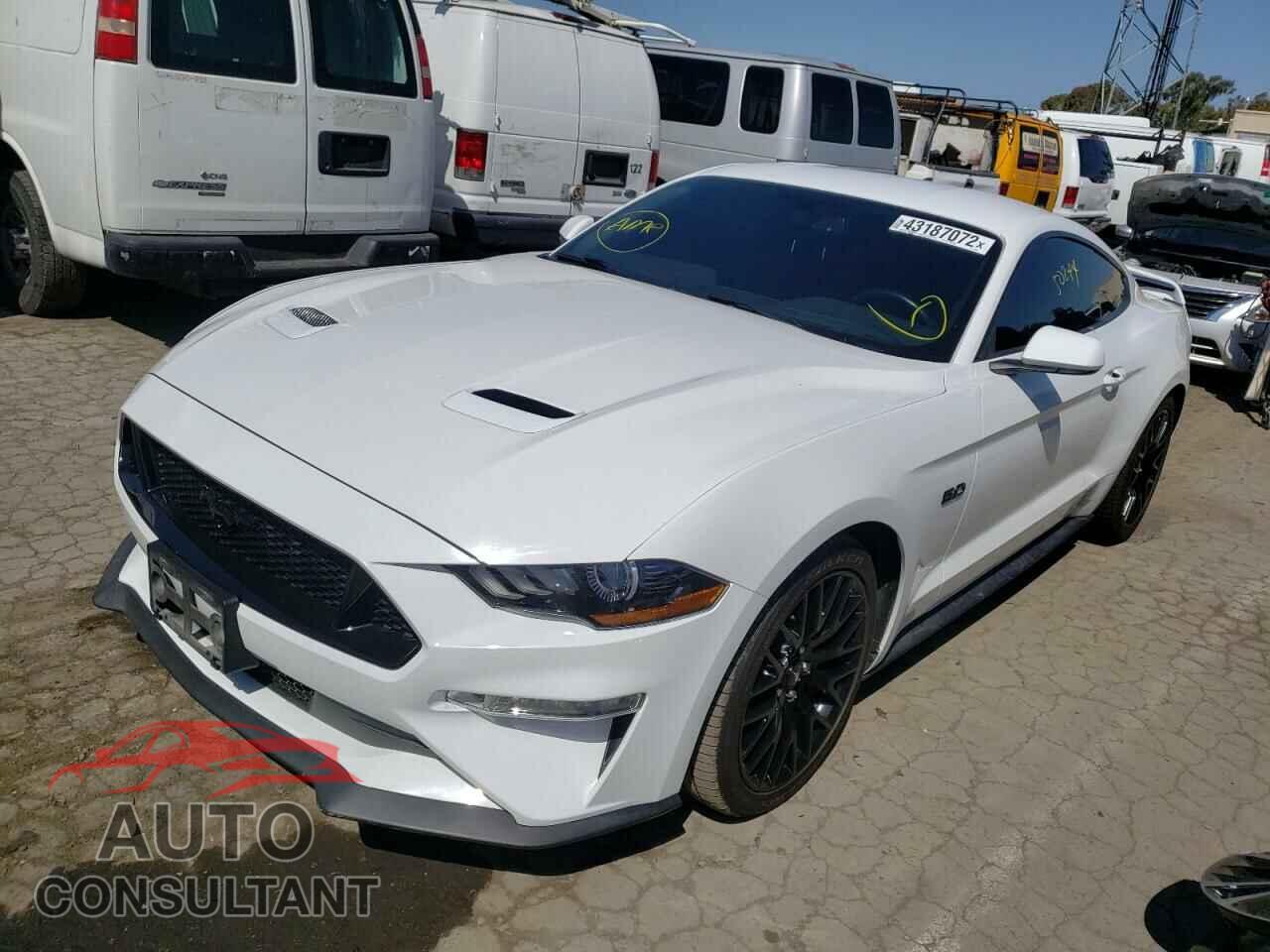 FORD MUSTANG 2018 - 1FA6P8CF4J5159909