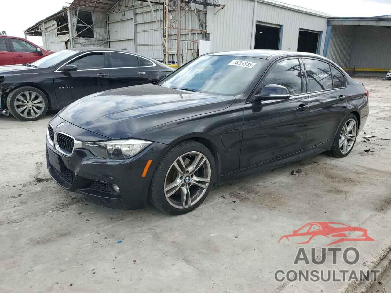 BMW 3 SERIES 2017 - WBA8E1C31HA159256