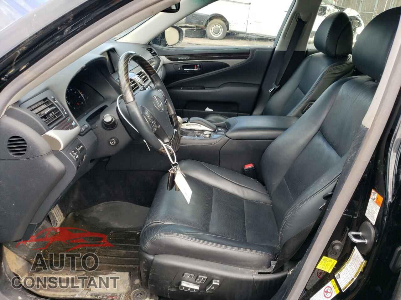 LEXUS LS460 2017 - JTHCL5EF3H5028385