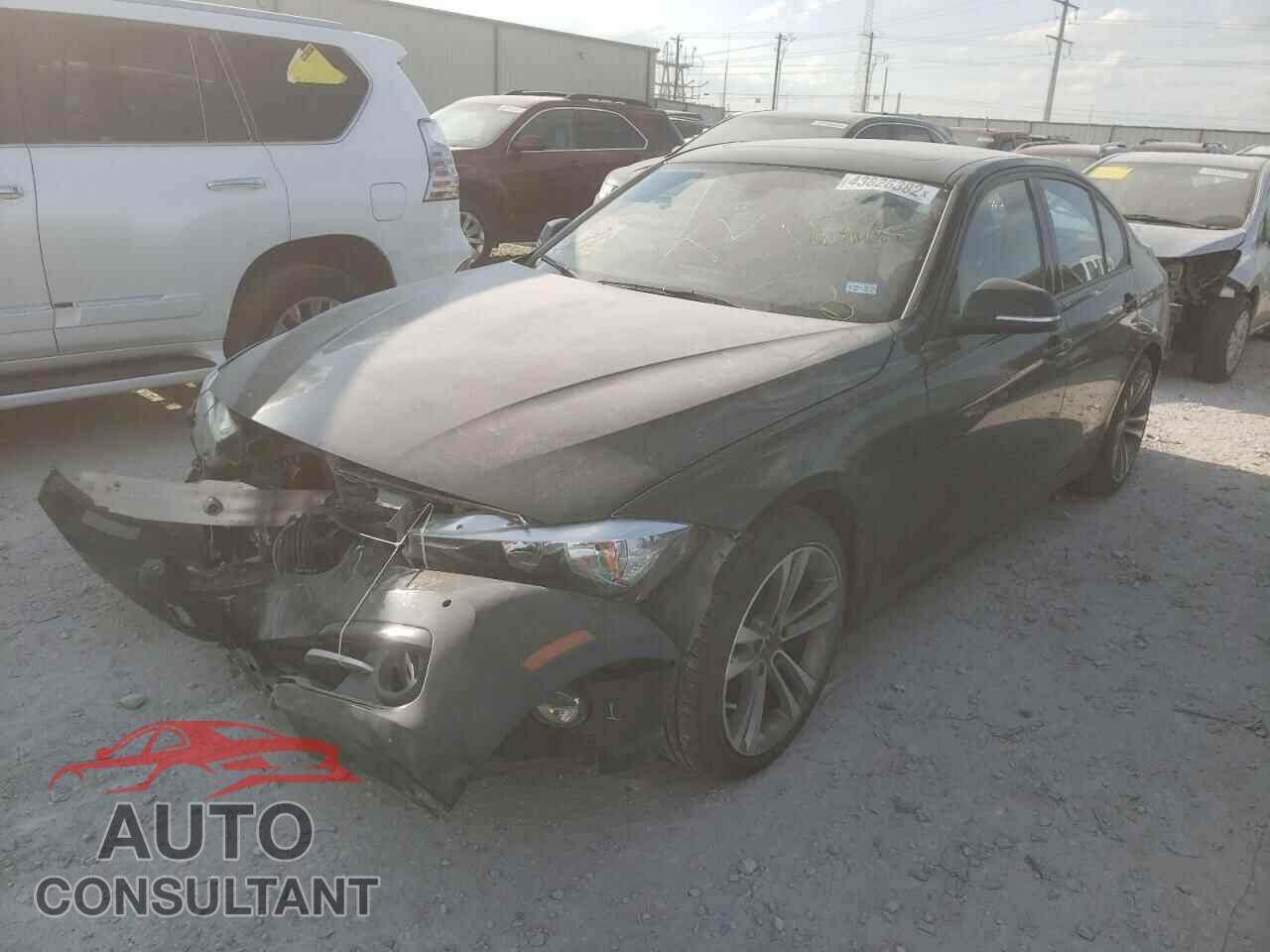 BMW 3 SERIES 2016 - WBA8E3G52GNU01485