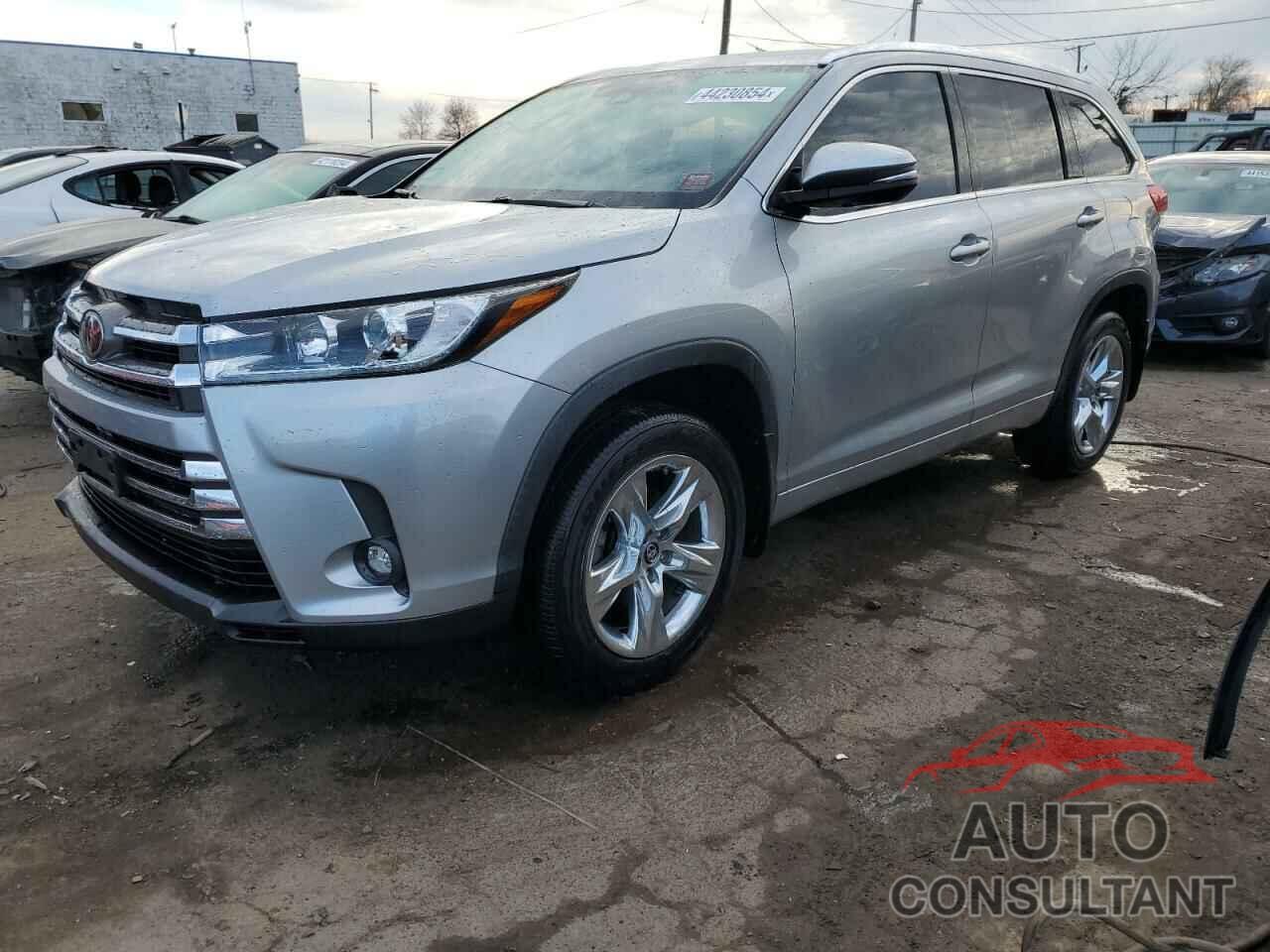 TOYOTA HIGHLANDER 2019 - 5TDDZRFH5KS724159