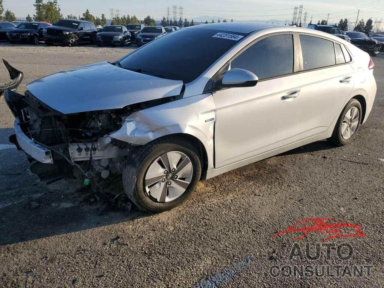 HYUNDAI IONIQ 2017 - KMHC65LC3HU024338