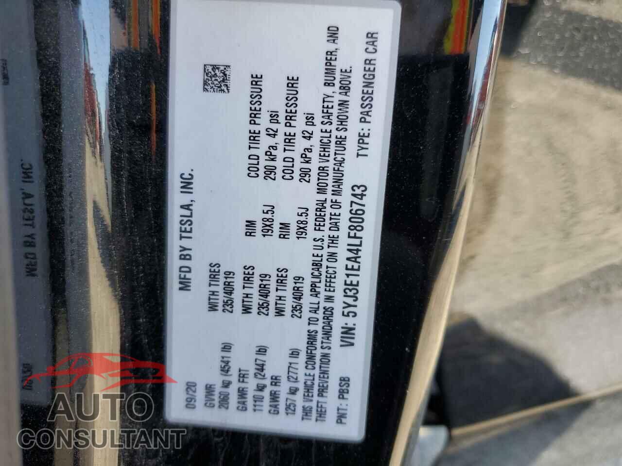 TESLA MODEL 3 2020 - 5YJ3E1EA4LF806743