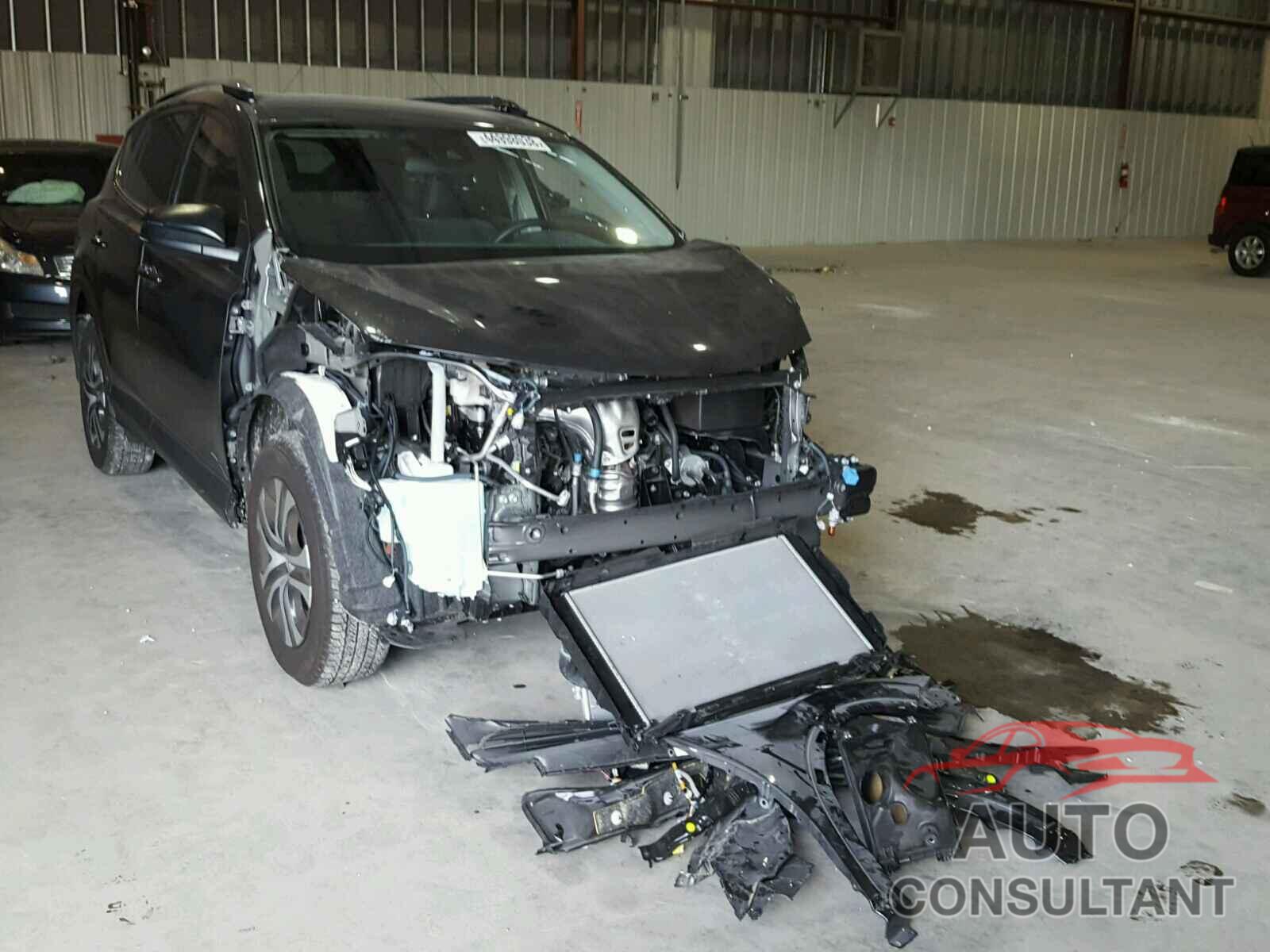 TOYOTA RAV4 LE 2018 - JTMZFREV4JJ152020