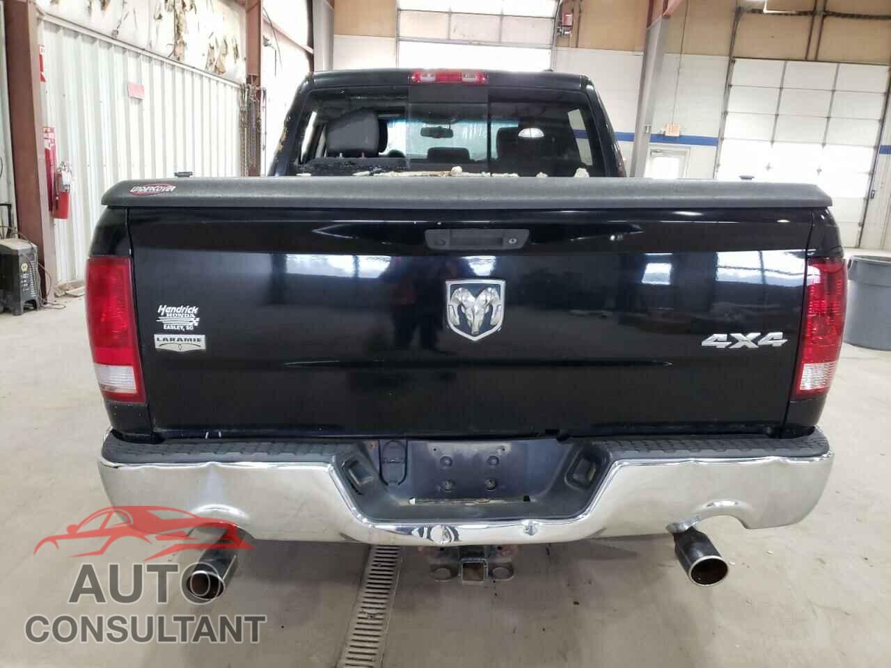 DODGE RAM 1500 2012 - 1C6RD7NT4CS138373