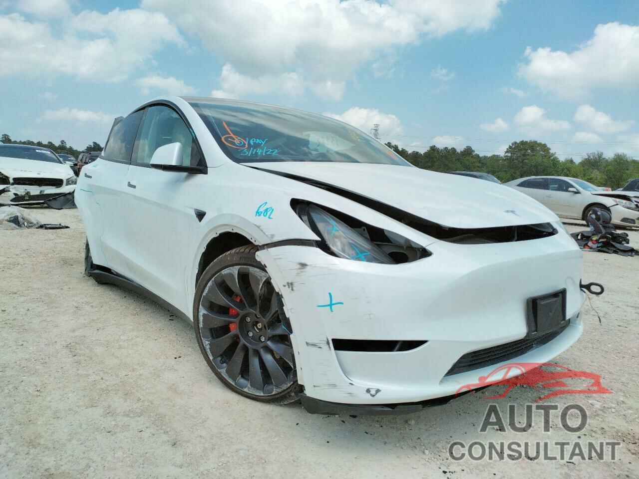 TESLA MODEL Y 2020 - 5YJYGDEFXLF025562