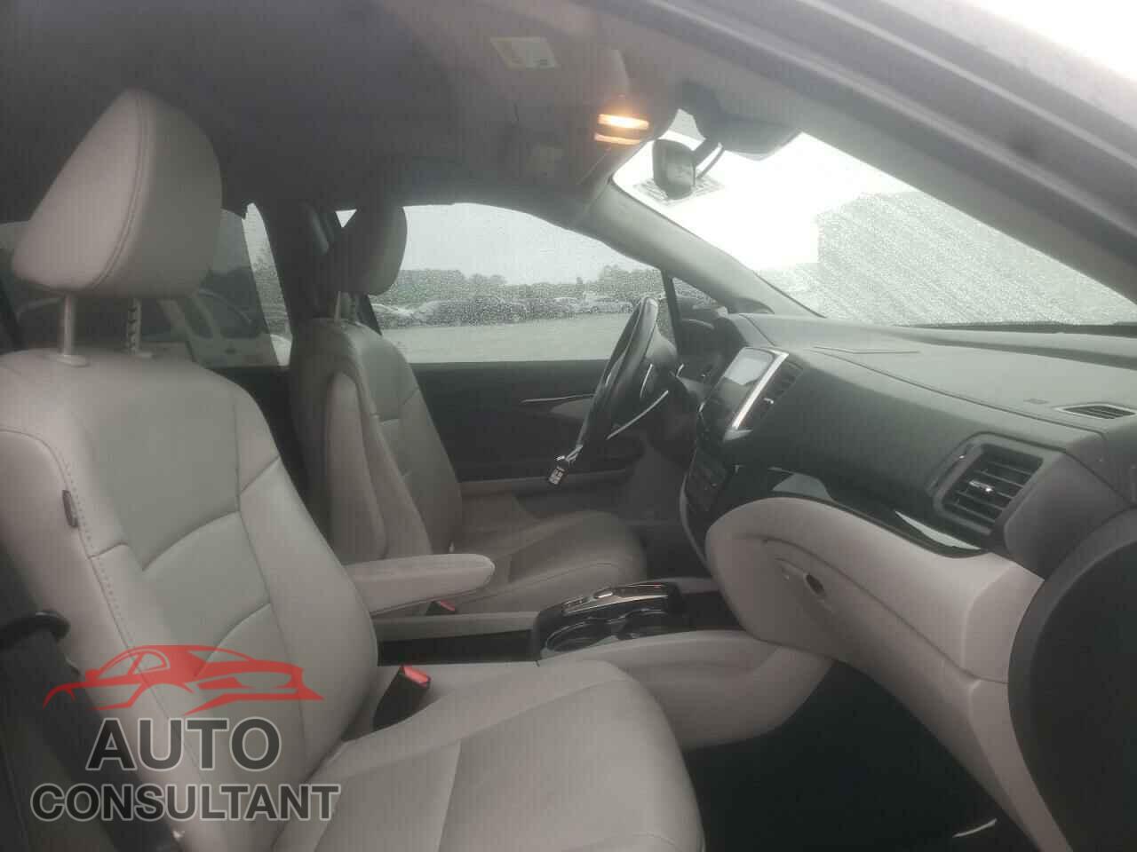 HONDA PILOT 2017 - 5FNYF5H94HB004342