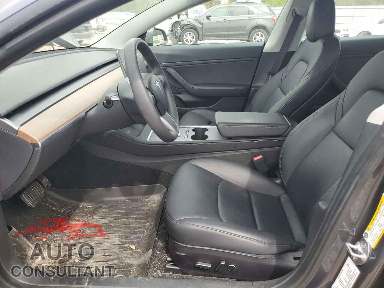 TESLA MODEL 3 2021 - 5YJ3E1EB2MF902557