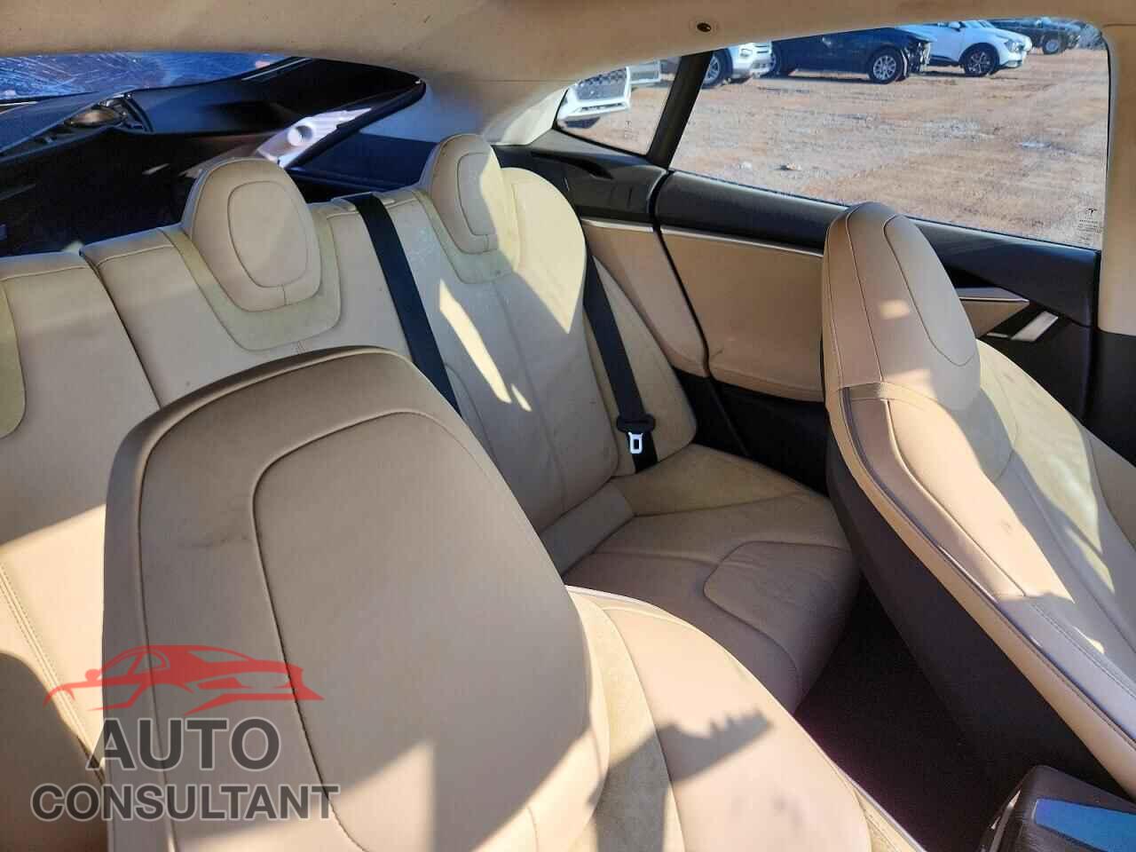TESLA MODEL S 2013 - 5YJSA1CN5DFP27337