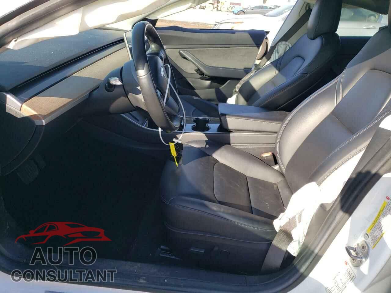 TESLA MODEL 3 2018 - 5YJ3E1EA7JF043887