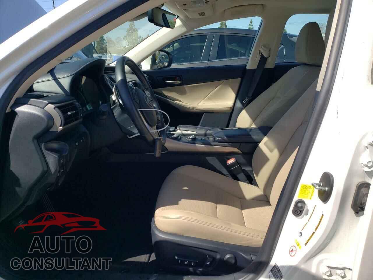 LEXUS IS 2017 - JTHBA1D2XH5060467