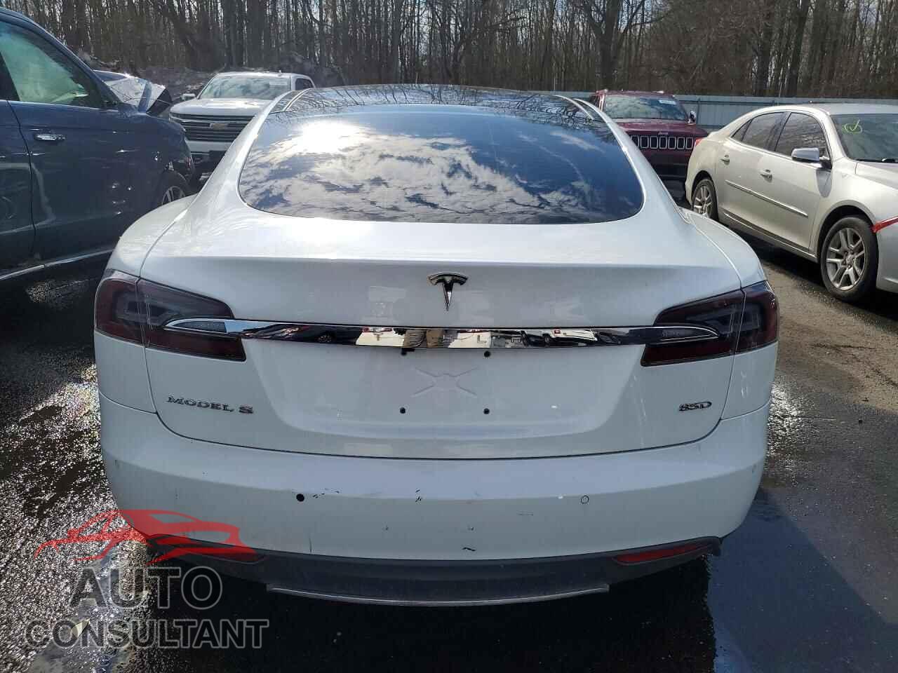 TESLA MODEL S 2015 - 5YJSA1H22FF095883
