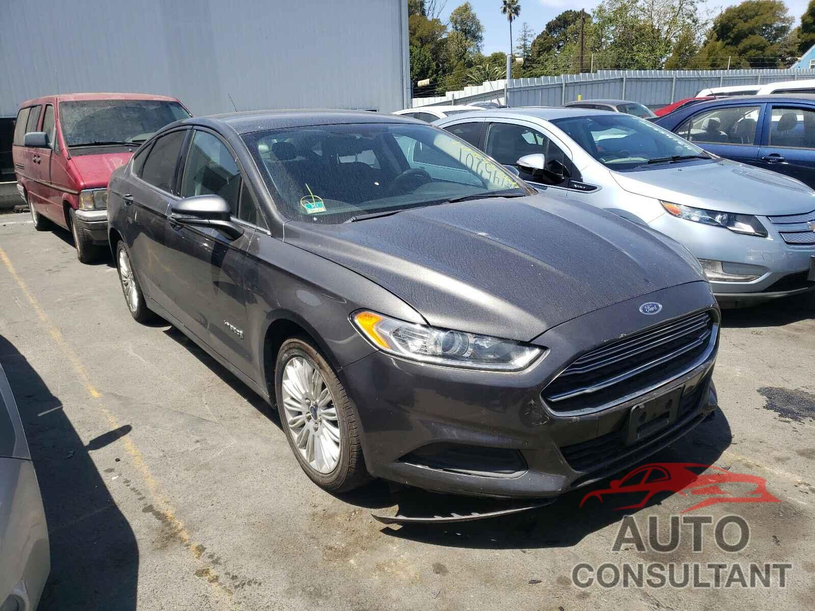 FORD FUSION 2016 - 3FA6P0LU8GR366857