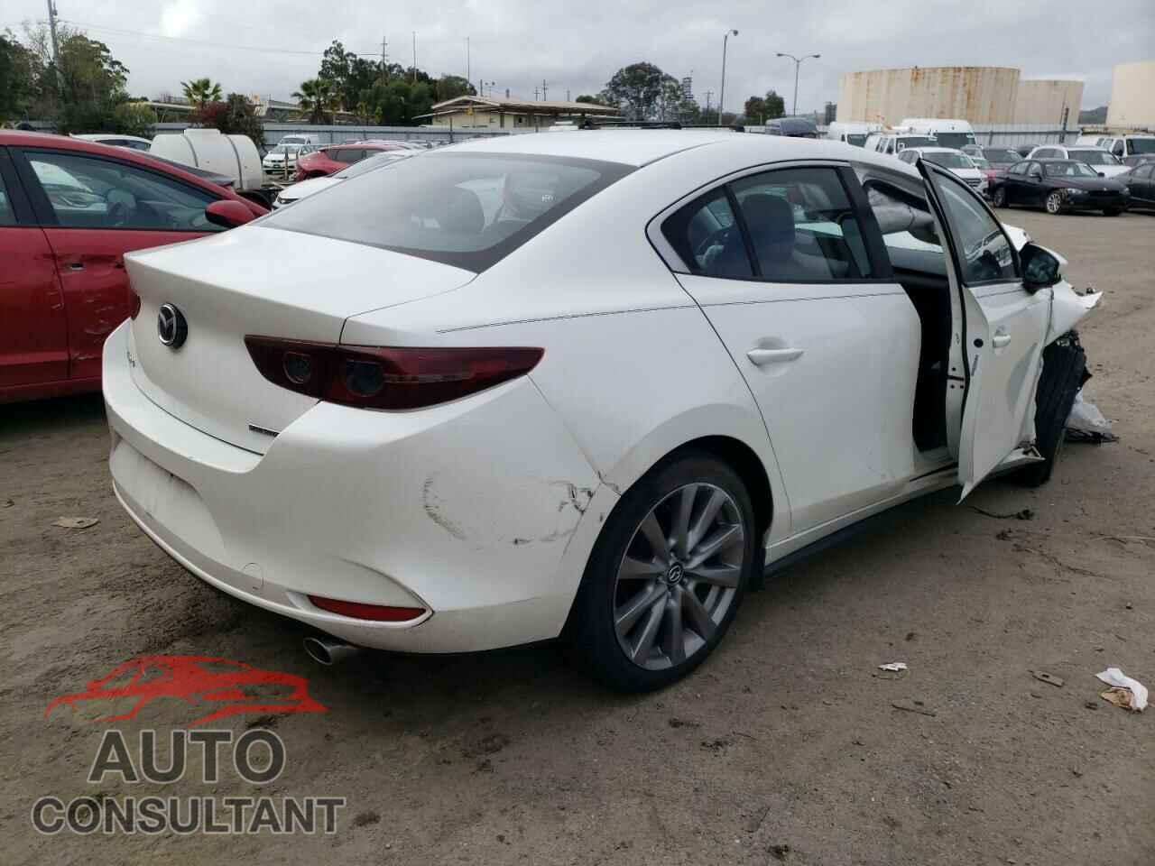 MAZDA 3 2019 - JM1BPACL4K1107727
