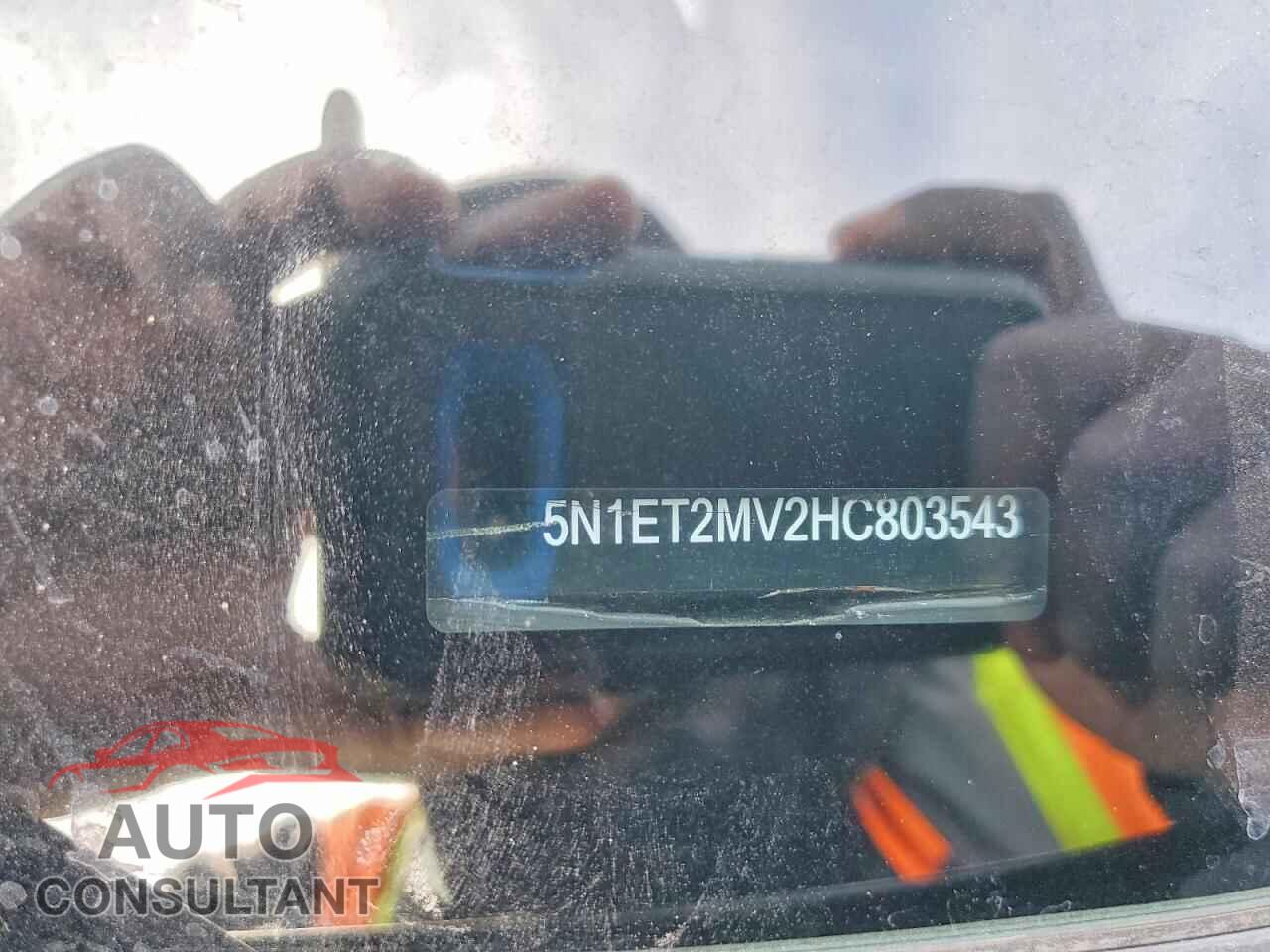 NISSAN ROGUE 2017 - 5N1ET2MV2HC803543