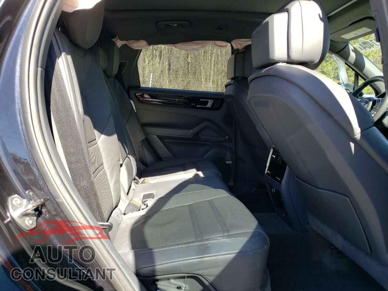 PORSCHE CAYENNE 2019 - WP1AA2AY4KDA06184