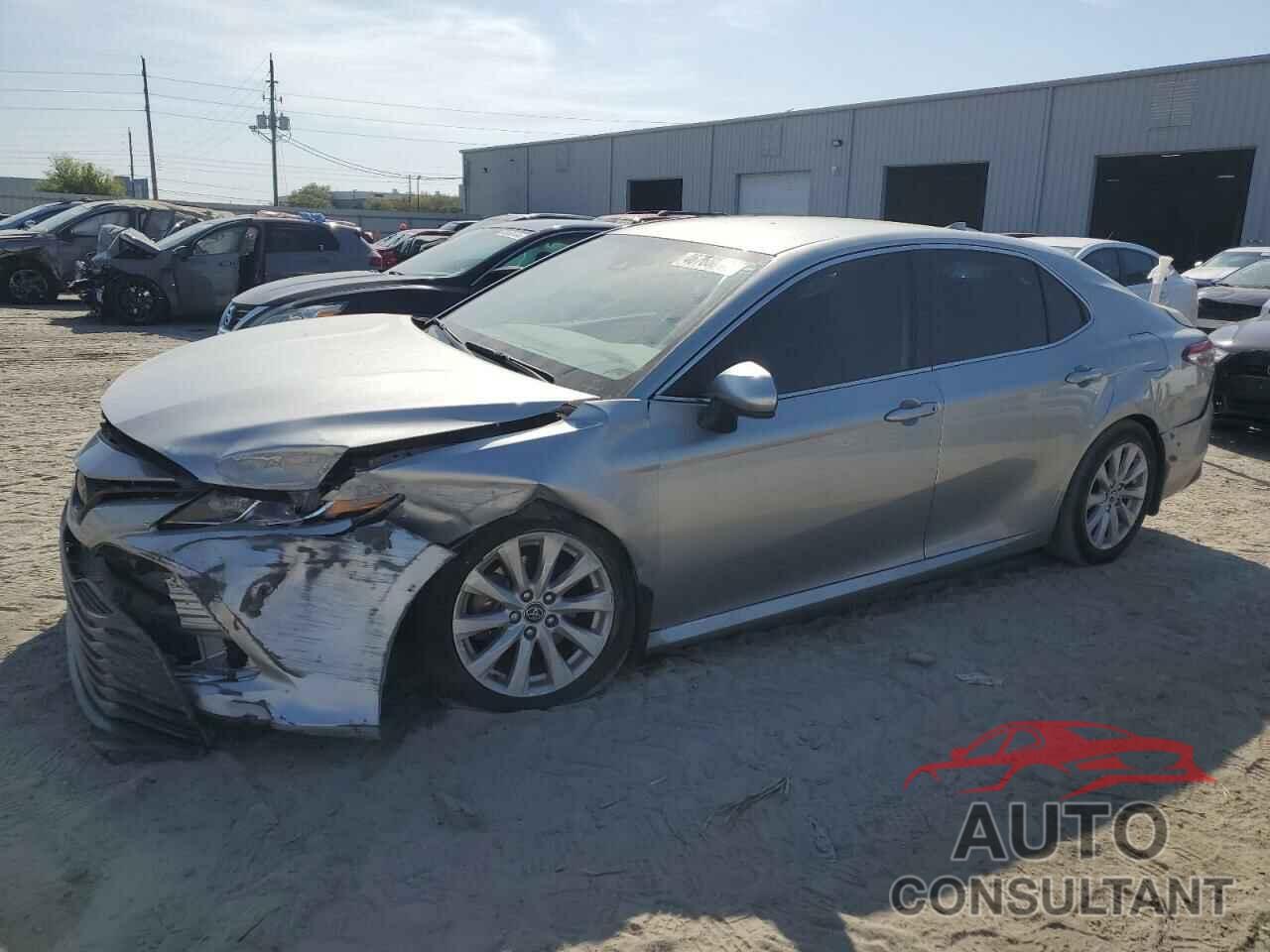 TOYOTA CAMRY 2020 - 4T1C11AK0LU890606