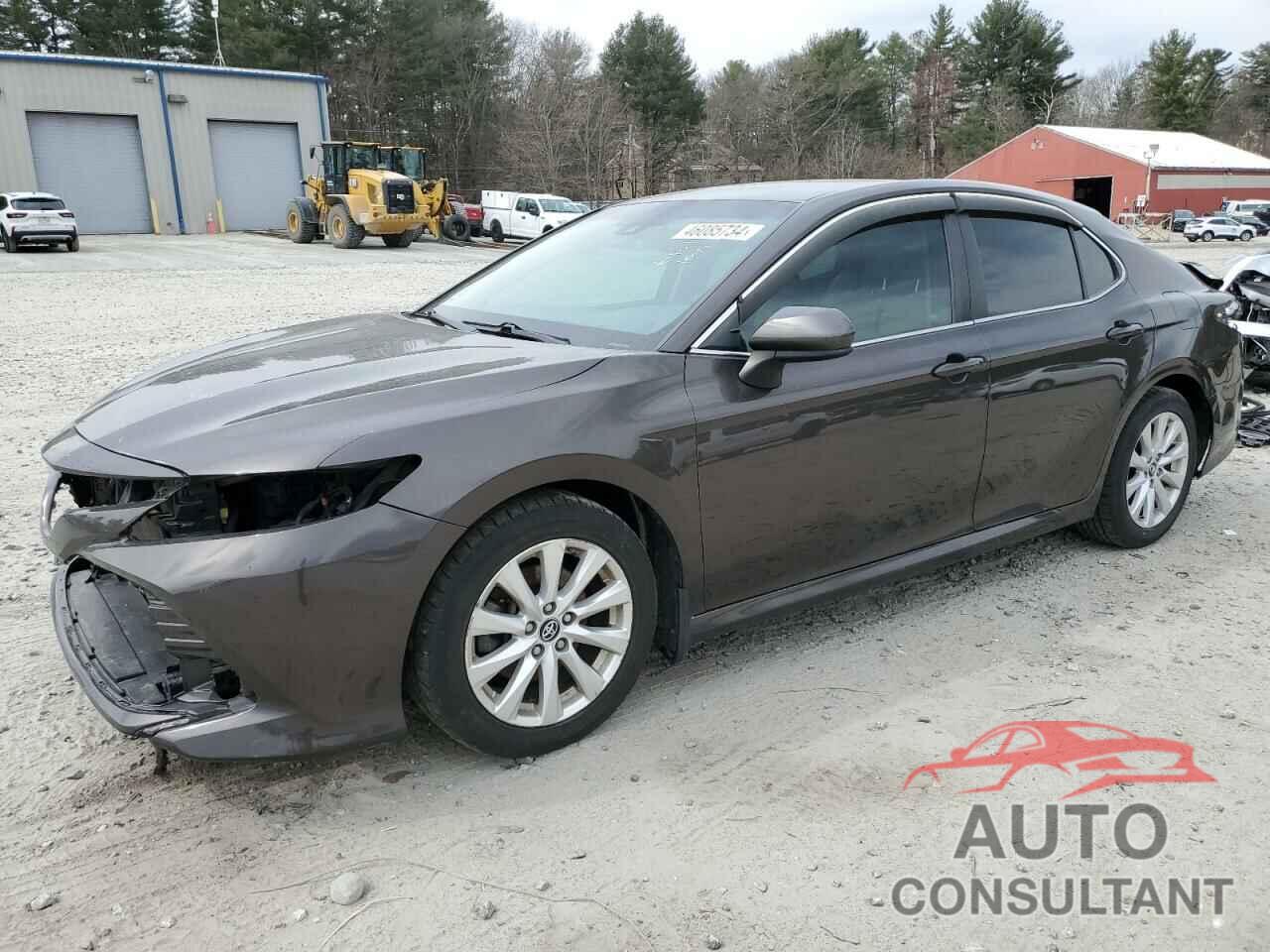 TOYOTA CAMRY 2018 - 4T1B11HK0JU080522