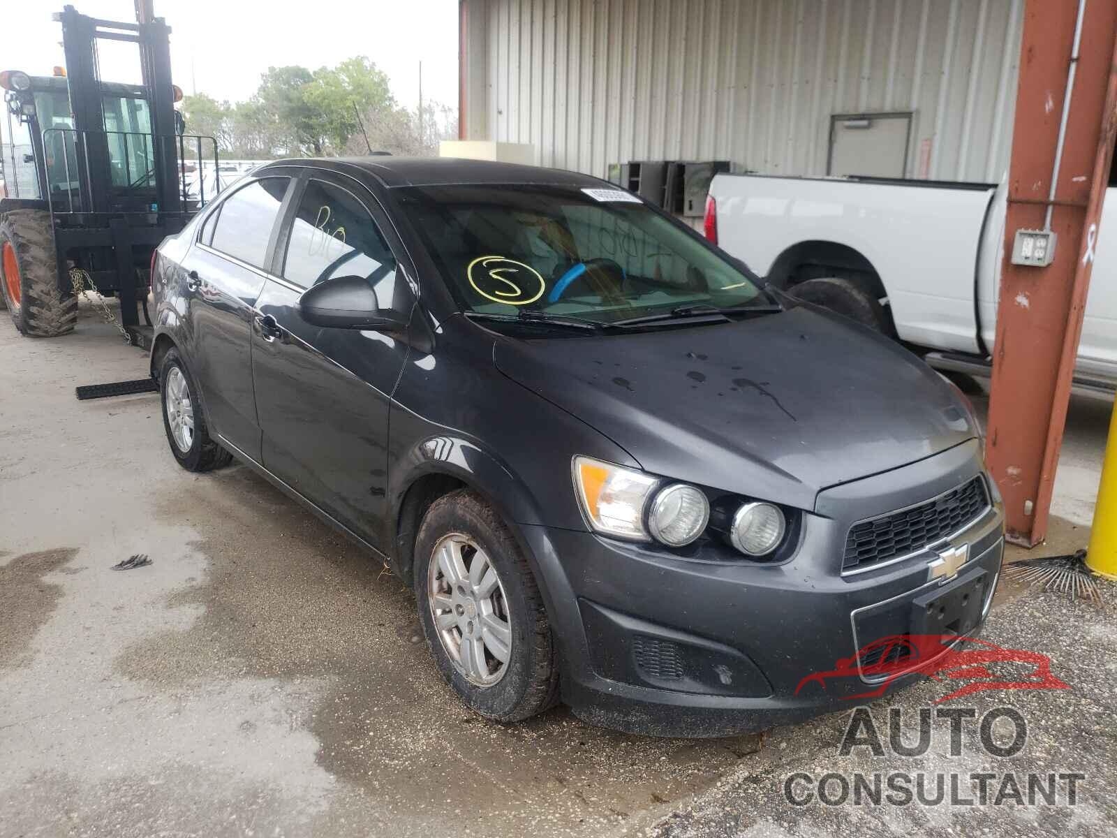 CHEVROLET SONIC 2016 - 1G1JC5SH9G4180831
