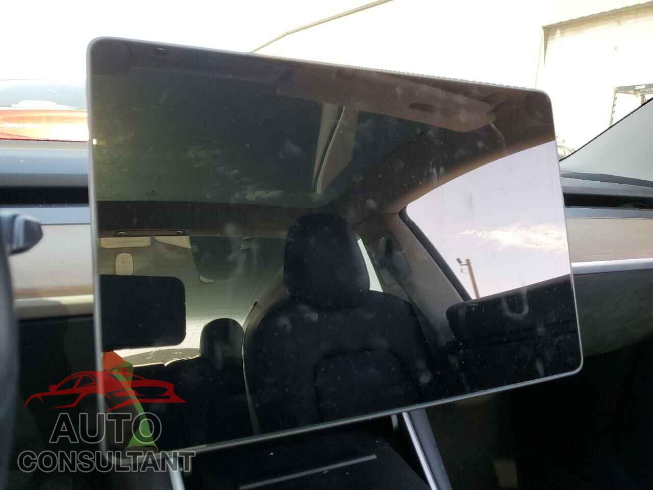TESLA MODEL 3 2018 - 5YJ3E1EA5JF159587