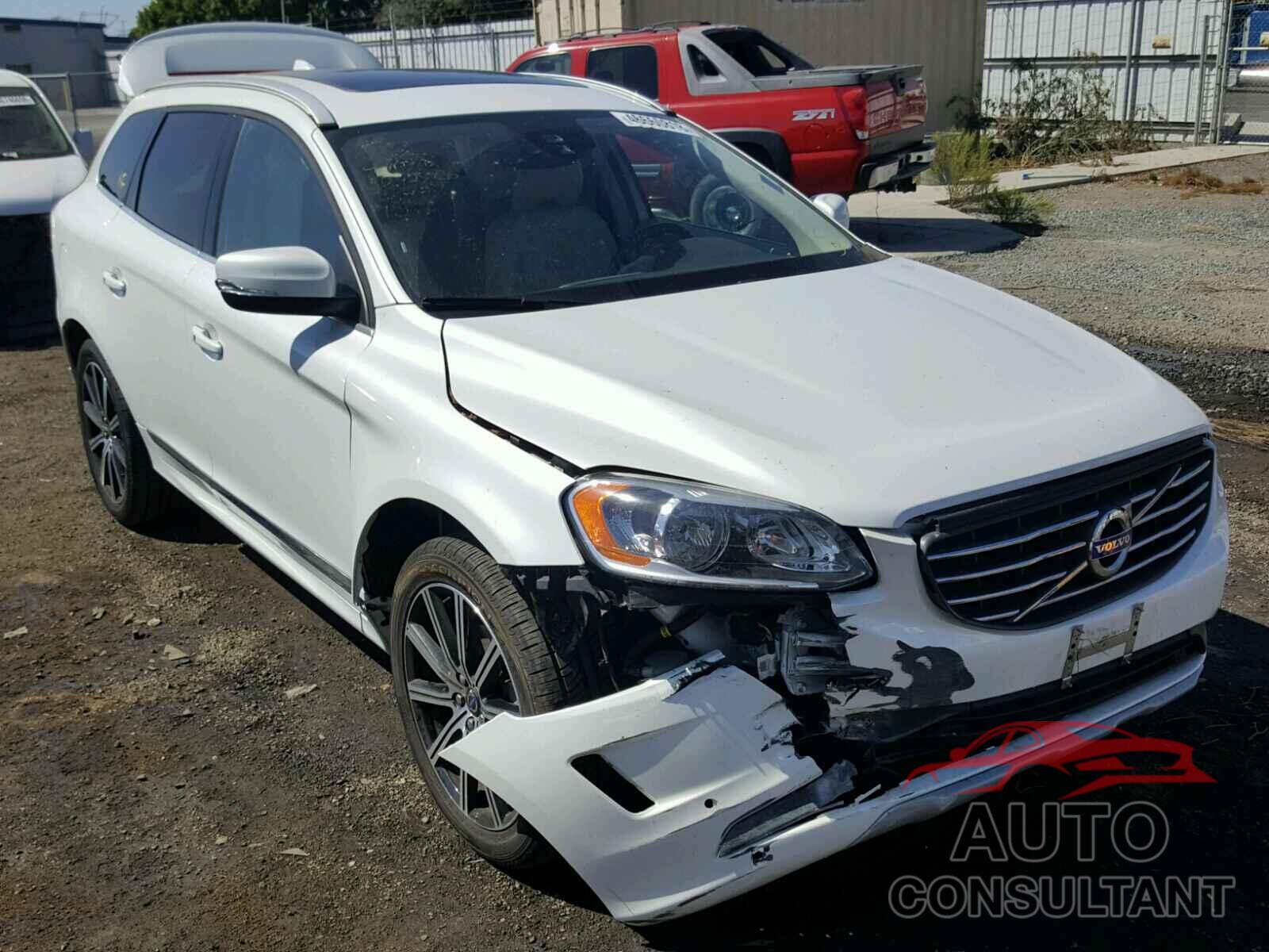 VOLVO XC60 T5 2016 - YV440MDK4G2829184