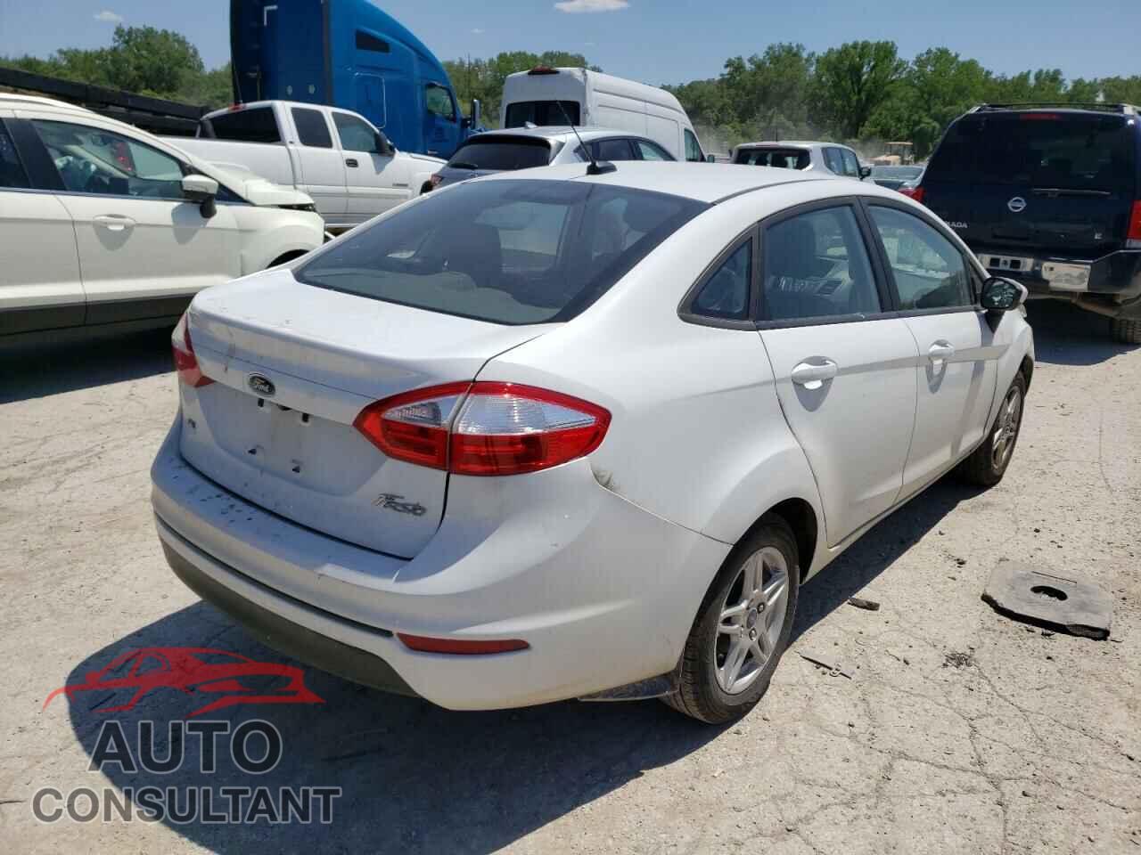 FORD FIESTA 2018 - 3FADP4BJ7JM139203
