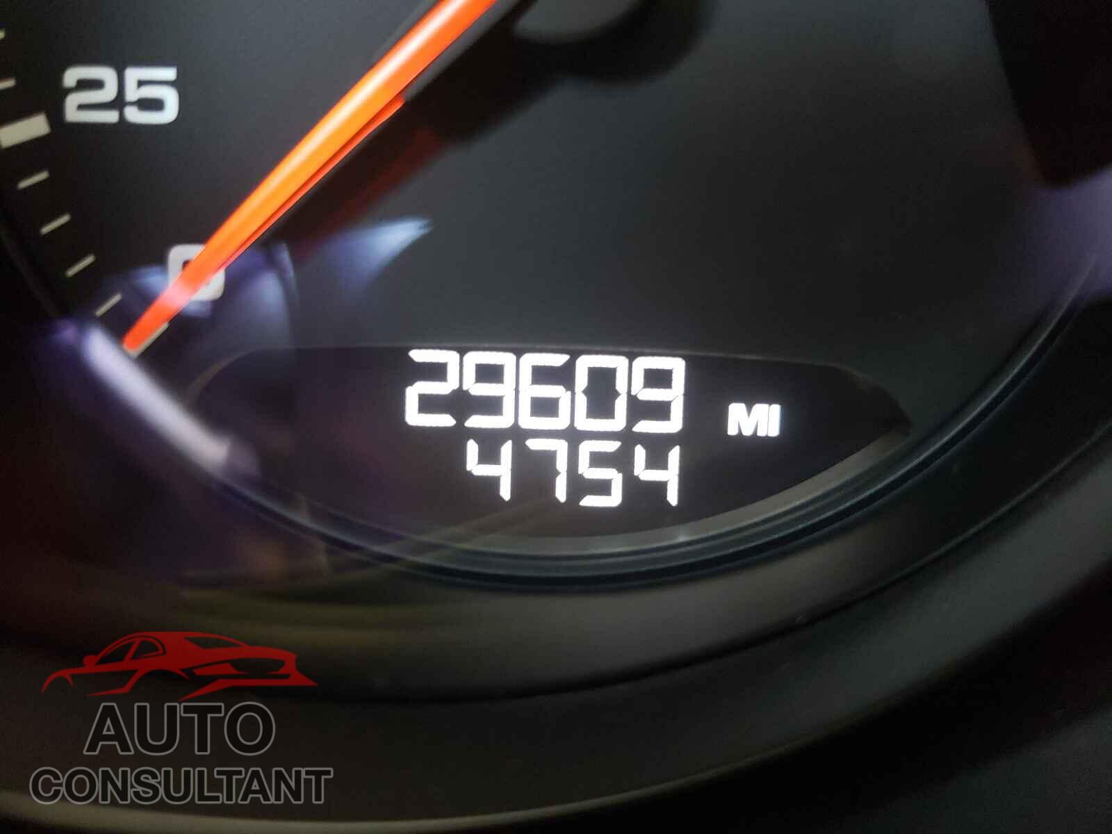 PORSCHE MACAN 2018 - WP1AA2A5XJLB05103