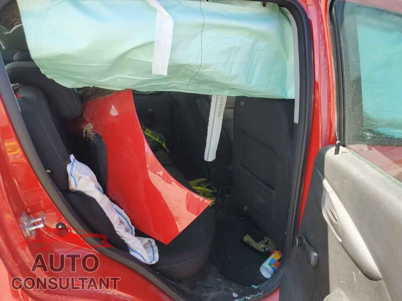 CHEVROLET SPARK 2017 - KL8CB6SA5HC818438