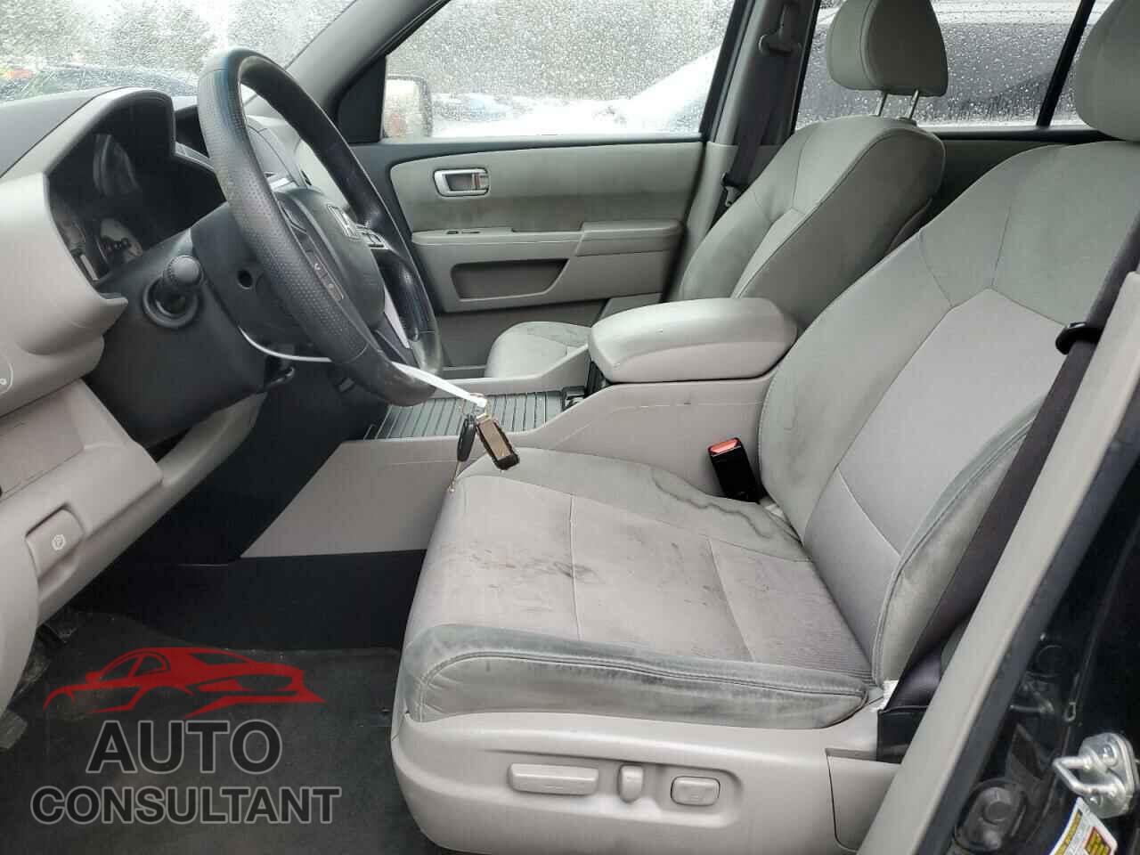 HONDA PILOT 2012 - 5FNYF4H49CB022276