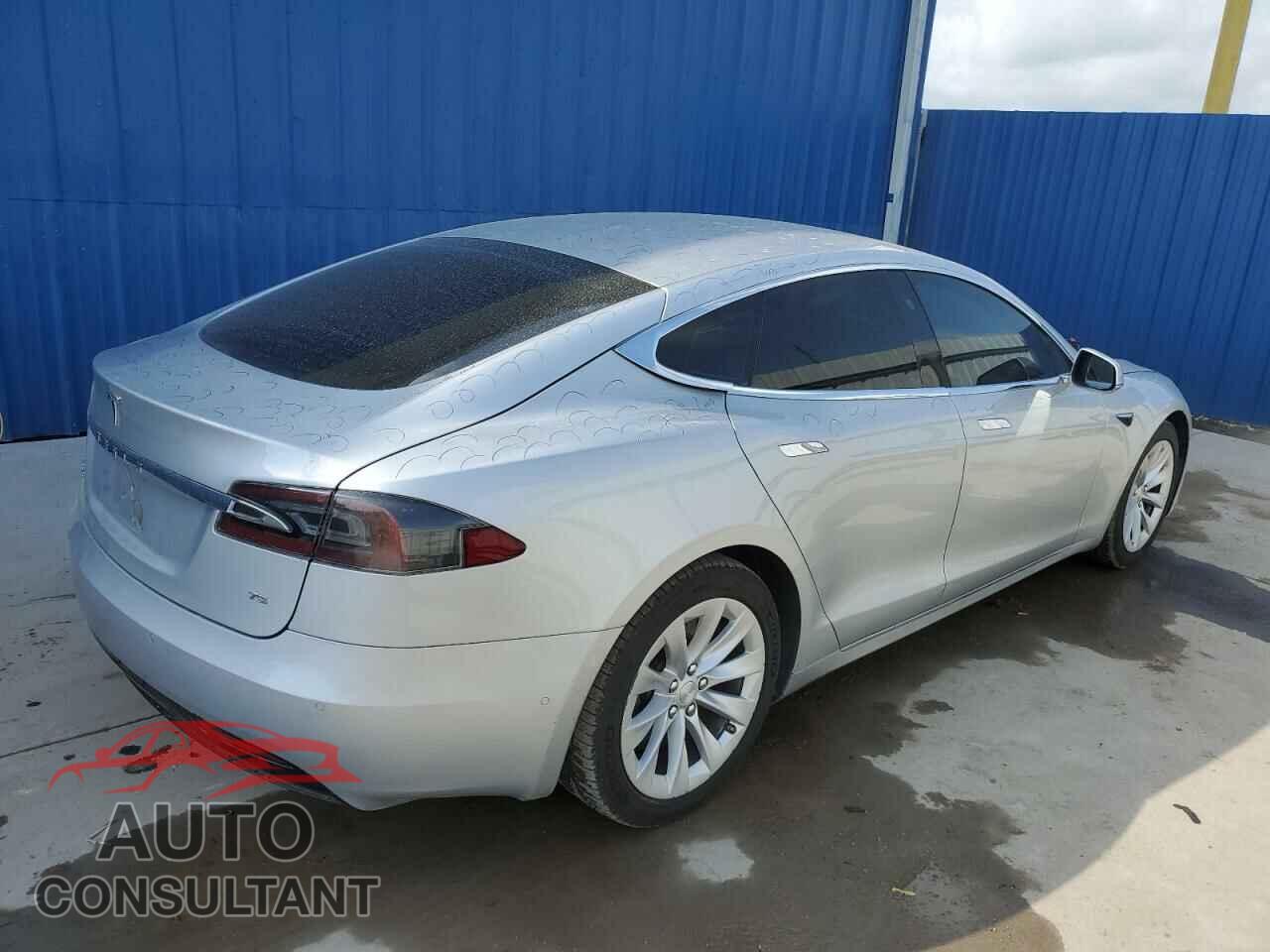 TESLA MODEL S 2017 - 5YJSA1E12HF188871