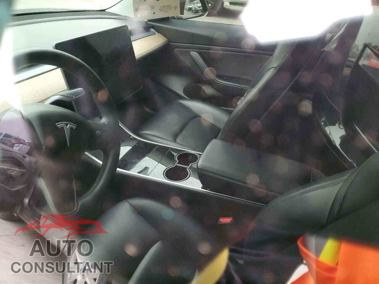 TESLA MODEL 3 2018 - 5YJ3E1EB2JF118732