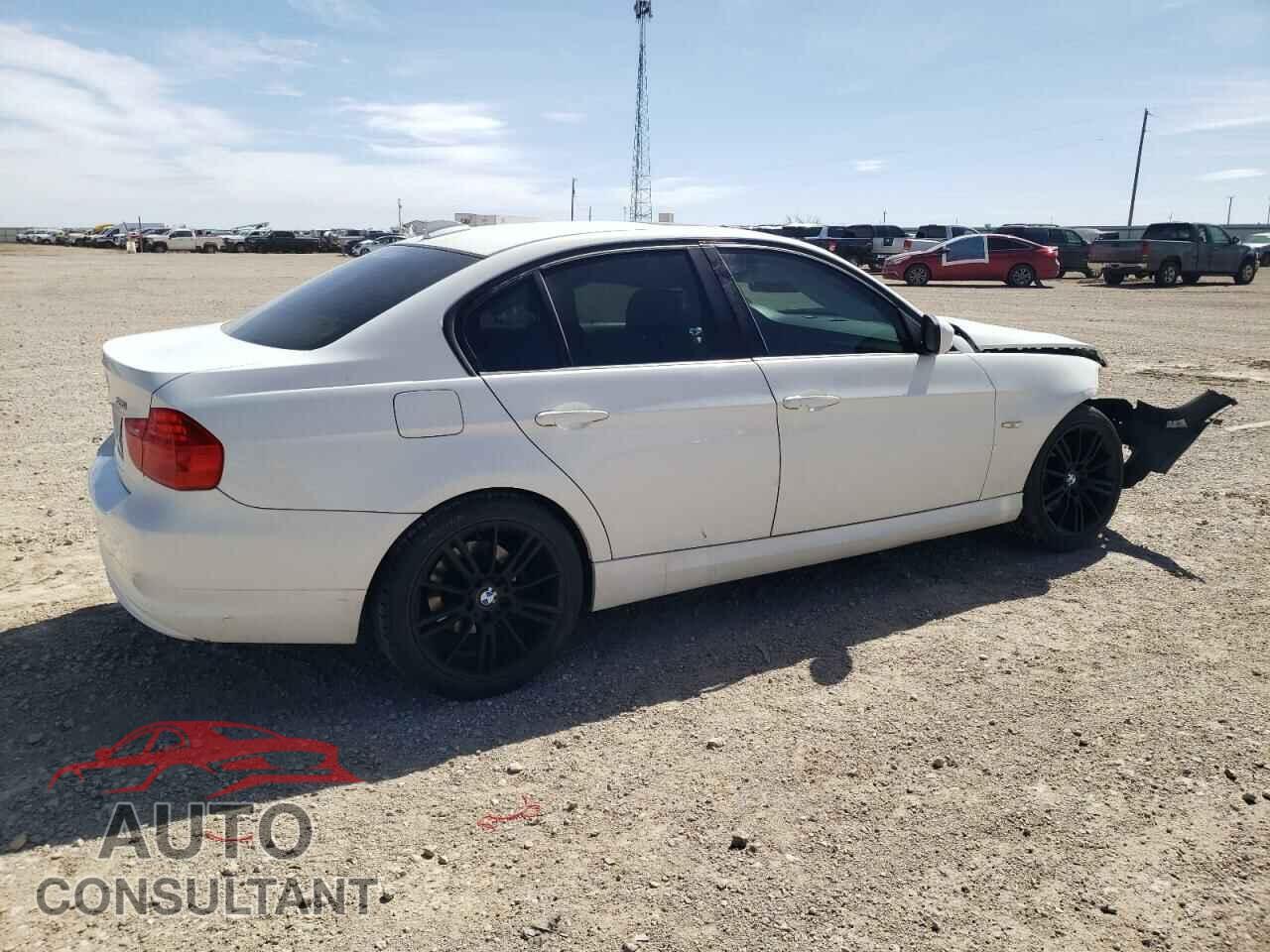 BMW 3 SERIES 2011 - WBAPH7C52BE681028